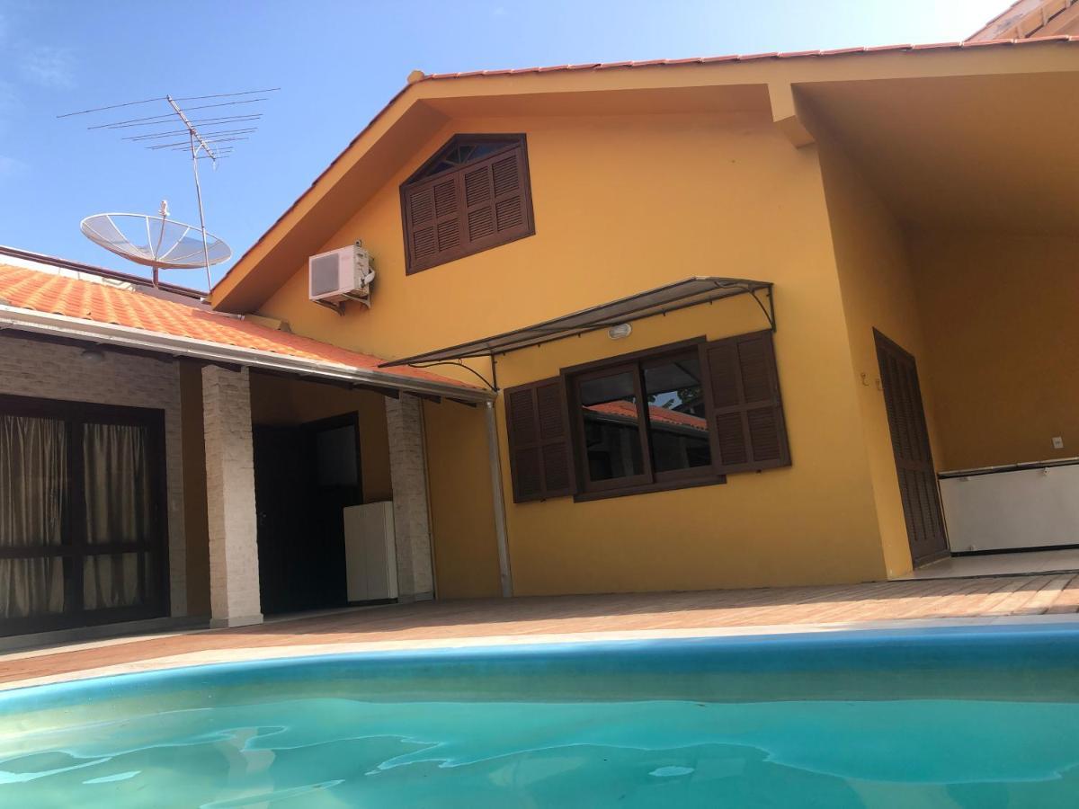 Linda Casa Com Piscina Em Bombinhas, Espaco Inteiro Εξωτερικό φωτογραφία