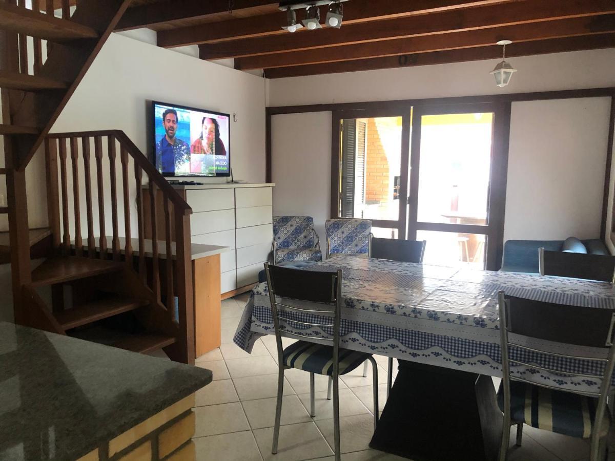 Linda Casa Com Piscina Em Bombinhas, Espaco Inteiro Εξωτερικό φωτογραφία