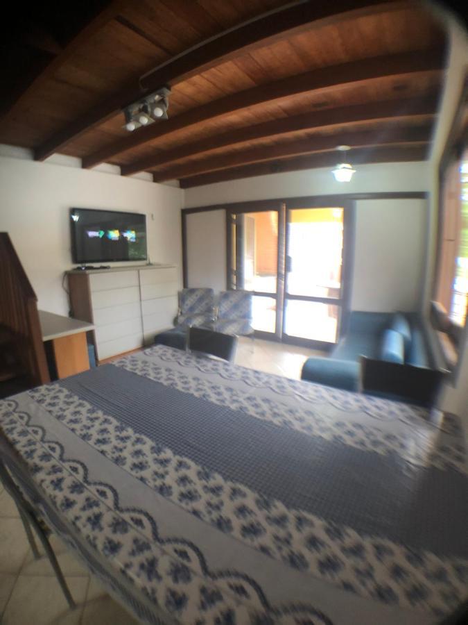 Linda Casa Com Piscina Em Bombinhas, Espaco Inteiro Εξωτερικό φωτογραφία