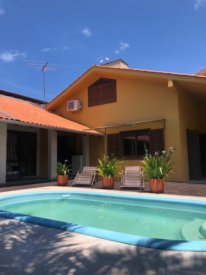 Linda Casa Com Piscina Em Bombinhas, Espaco Inteiro Εξωτερικό φωτογραφία