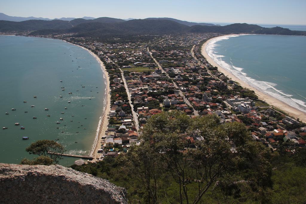 Linda Casa Com Piscina Em Bombinhas, Espaco Inteiro Εξωτερικό φωτογραφία